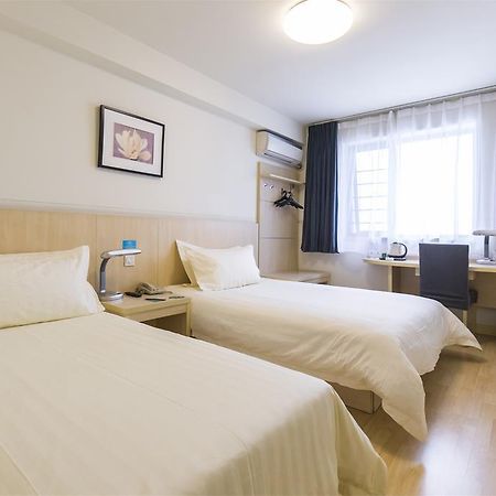Jingjiang Inn Shanghai Jiading Chengzhong Road Экстерьер фото