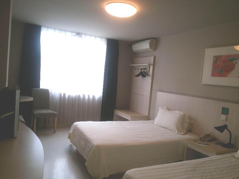 Jingjiang Inn Shanghai Jiading Chengzhong Road Экстерьер фото
