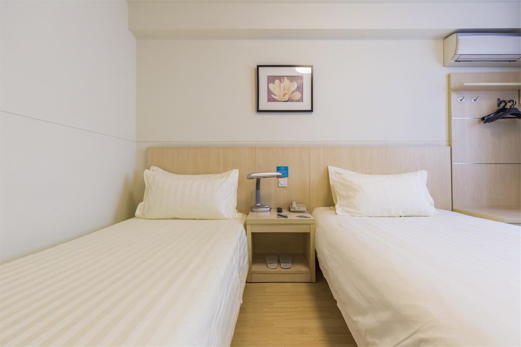 Jingjiang Inn Shanghai Jiading Chengzhong Road Экстерьер фото