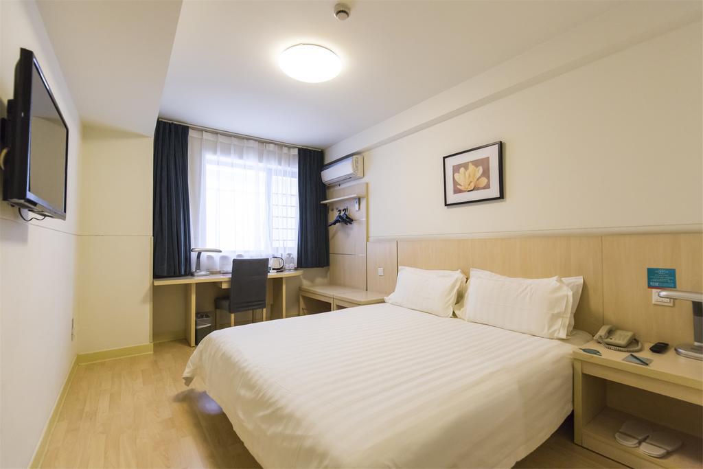 Jingjiang Inn Shanghai Jiading Chengzhong Road Экстерьер фото