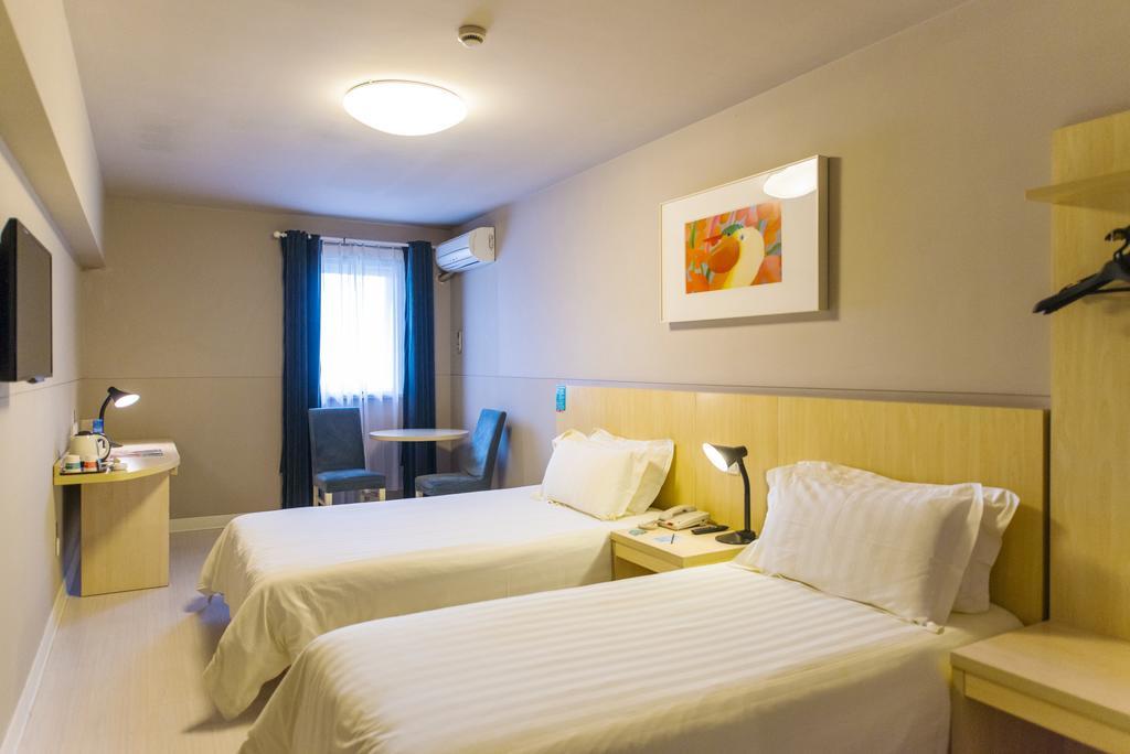 Jingjiang Inn Shanghai Jiading Chengzhong Road Экстерьер фото