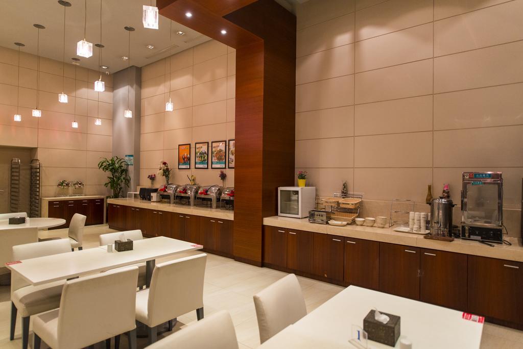 Jingjiang Inn Shanghai Jiading Chengzhong Road Экстерьер фото