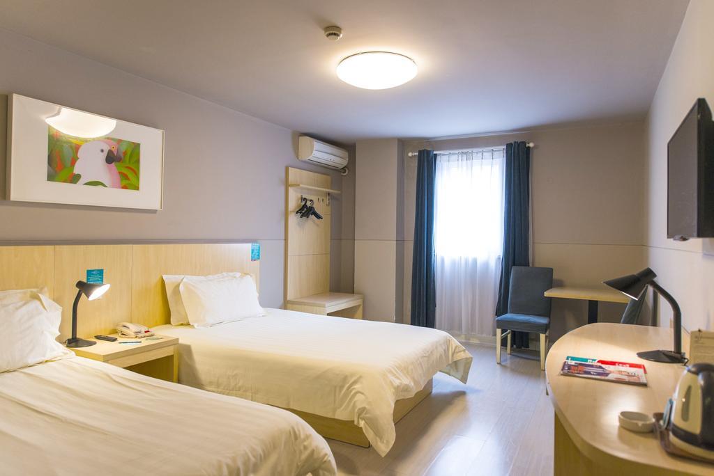 Jingjiang Inn Shanghai Jiading Chengzhong Road Экстерьер фото
