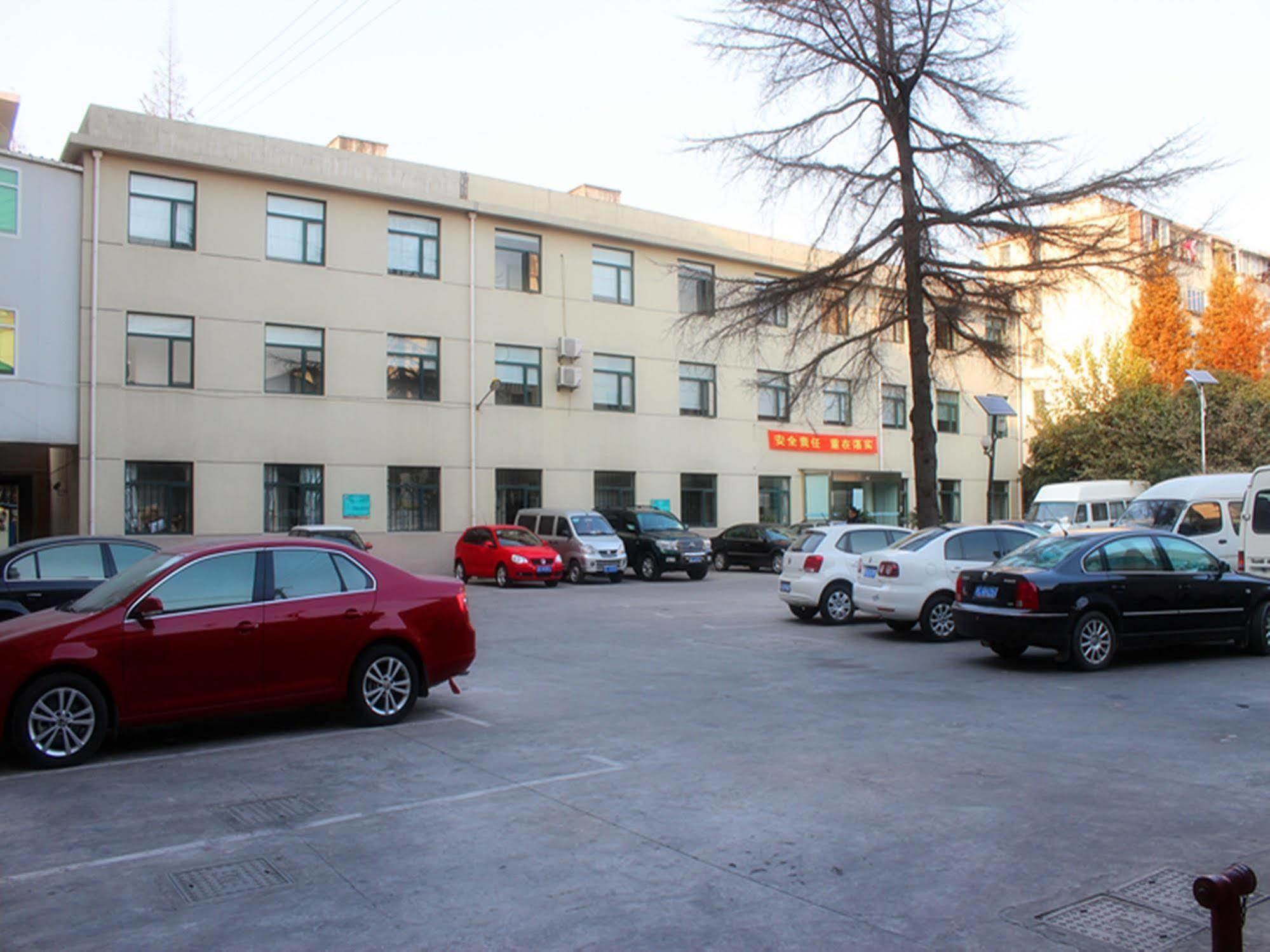 Jingjiang Inn Shanghai Jiading Chengzhong Road Экстерьер фото
